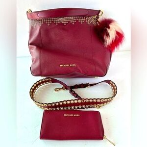 Michael Kors NWOT Hayes Studded leather bucket handbag